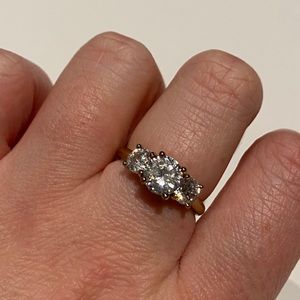 Beautiful Gold Cubic Zirconia Ring Size 7